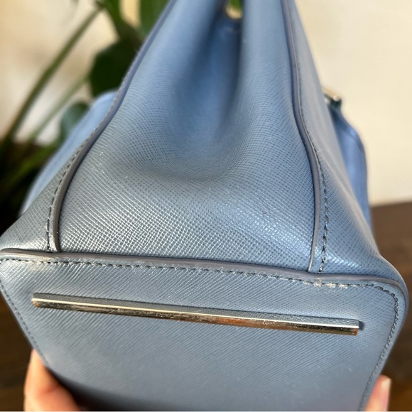 Tory Burch Robinson Double Zip Tote Crossbody Blue Saffiano Leather $495 - Picture 11 of 17